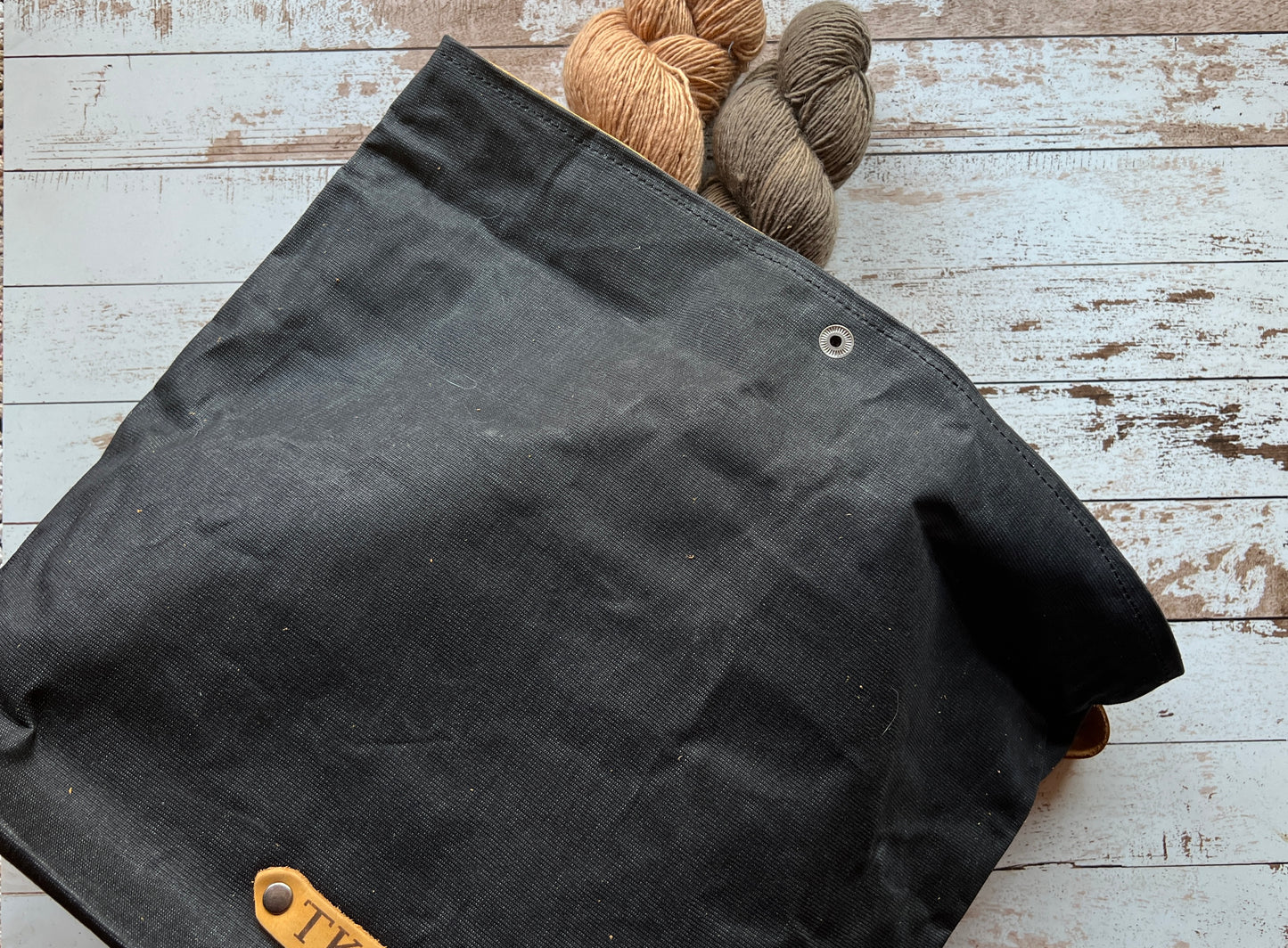 The Knitting Barber - Adele Bag